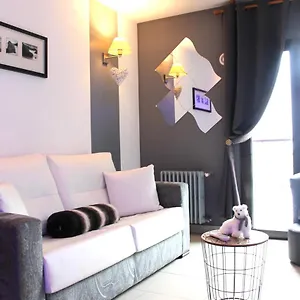 Janet Apartment